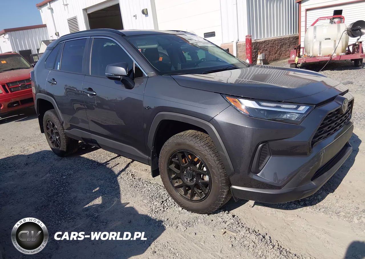 2024 Toyota Rav4 Xle – zdjęcie 1 z 18