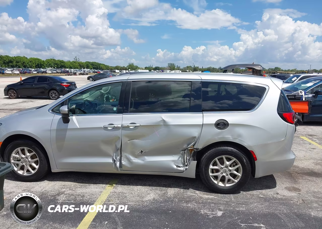 2023 Chrysler Voyager Lx VIN:2C4RC1CG0PR596093 - 14