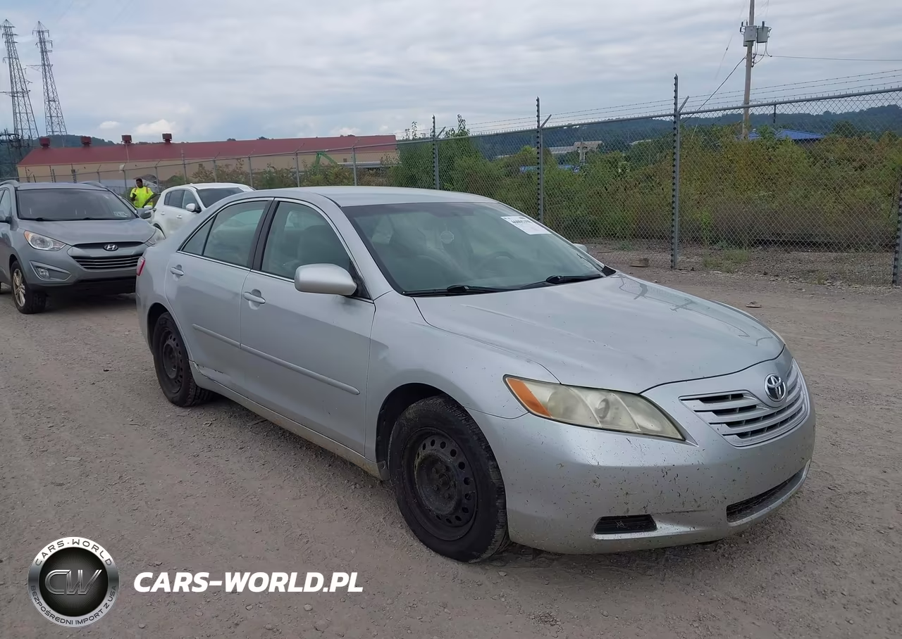 2007 Toyota Camry Le – zdjęcie 1 z 13