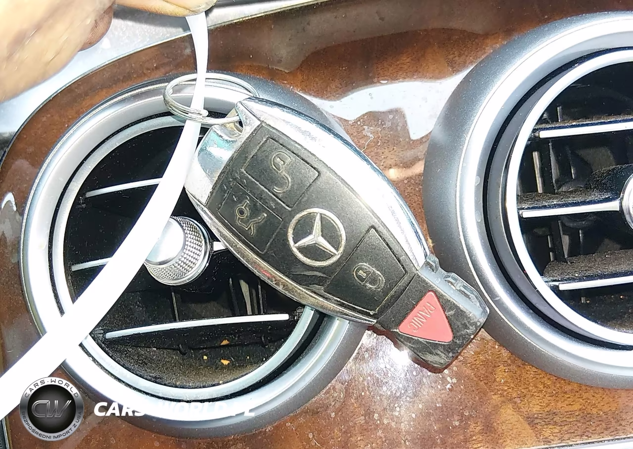 2015 Mercedes-Benz C 300 4Matic VIN:55SWF4KB7FU083062 - 11