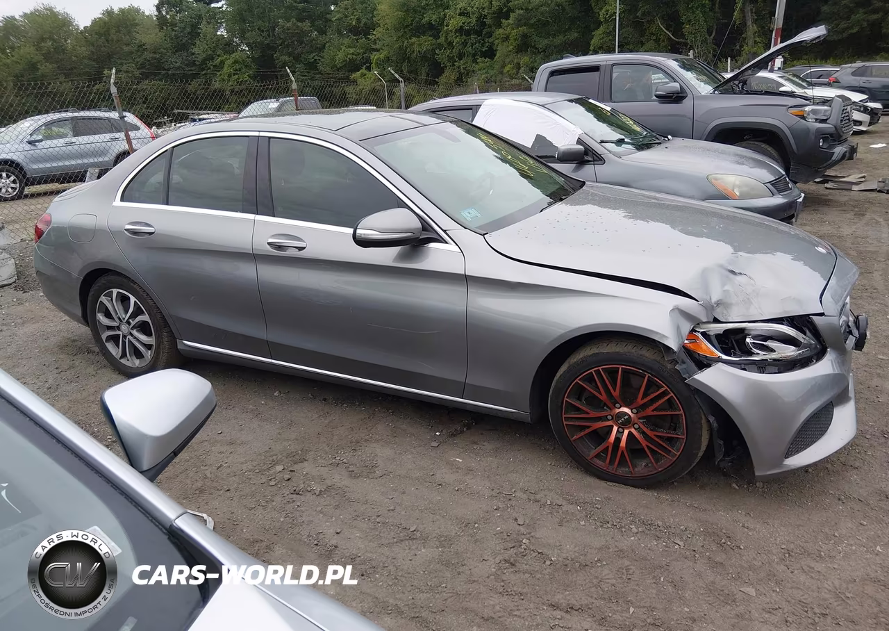 2015 Mercedes-Benz C 300 4Matic VIN:55SWF4KB7FU083062 - 13