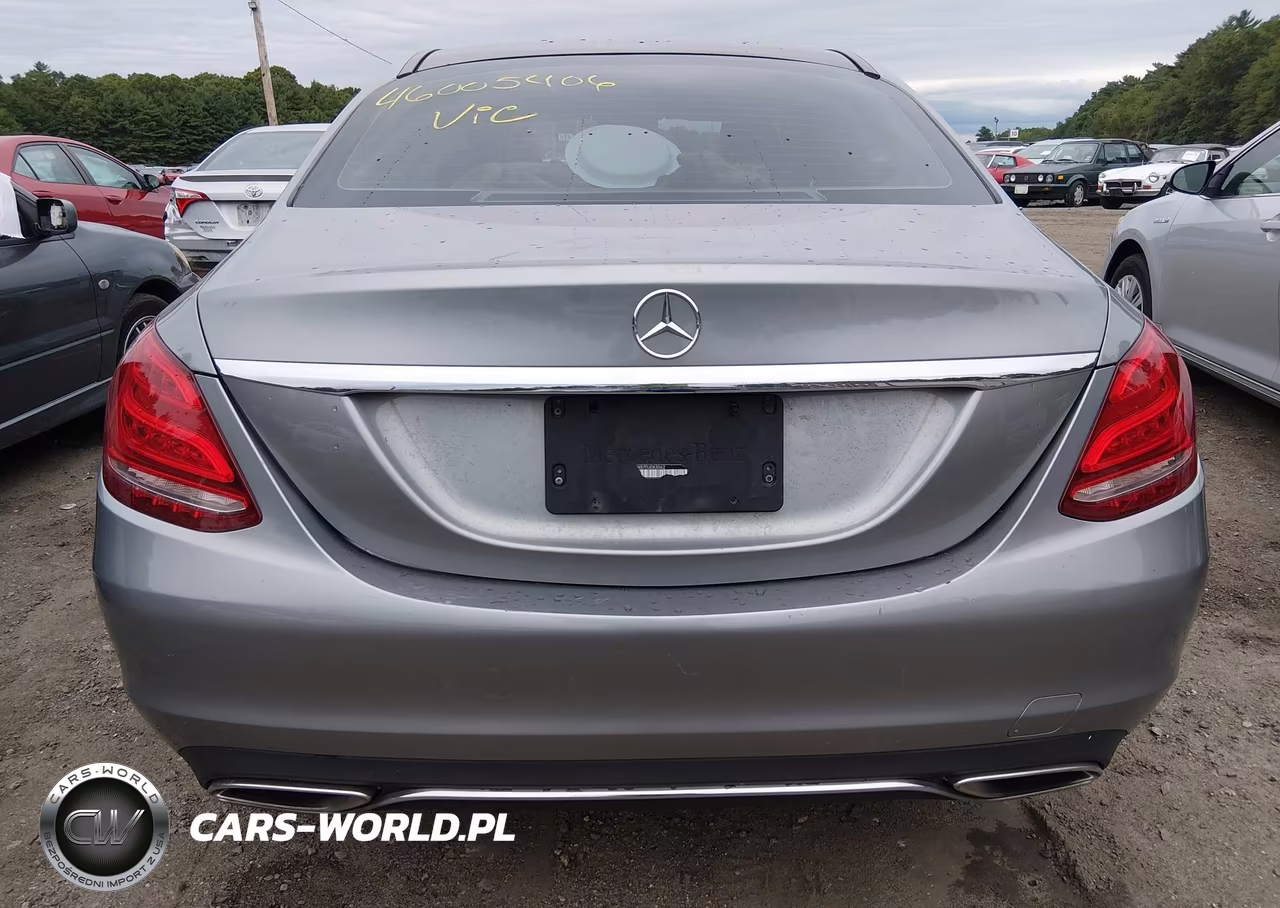 2015 Mercedes-Benz C 300 4Matic VIN:55SWF4KB7FU083062 - 16
