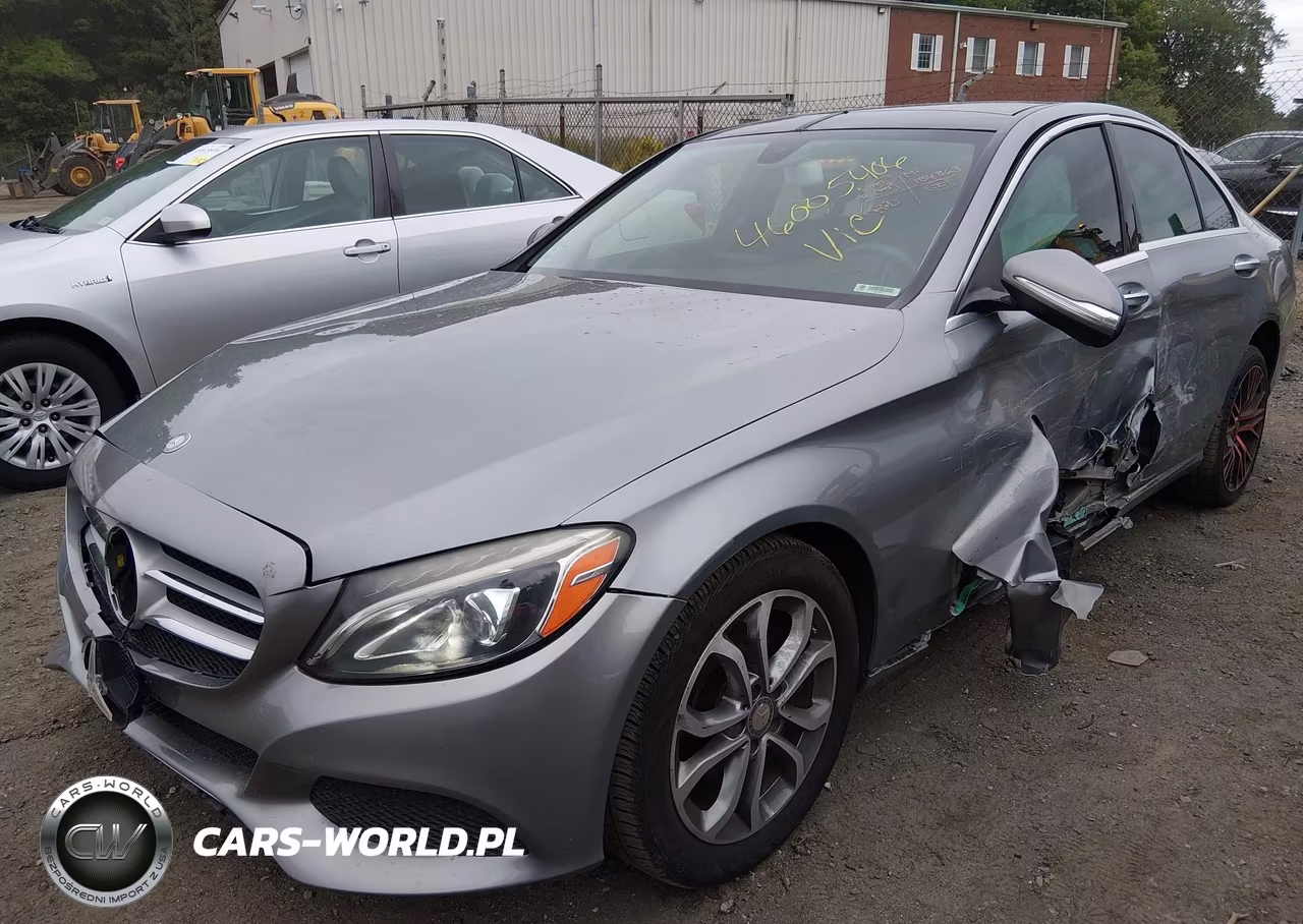 2015 Mercedes-Benz C 300 4Matic VIN:55SWF4KB7FU083062 - 2
