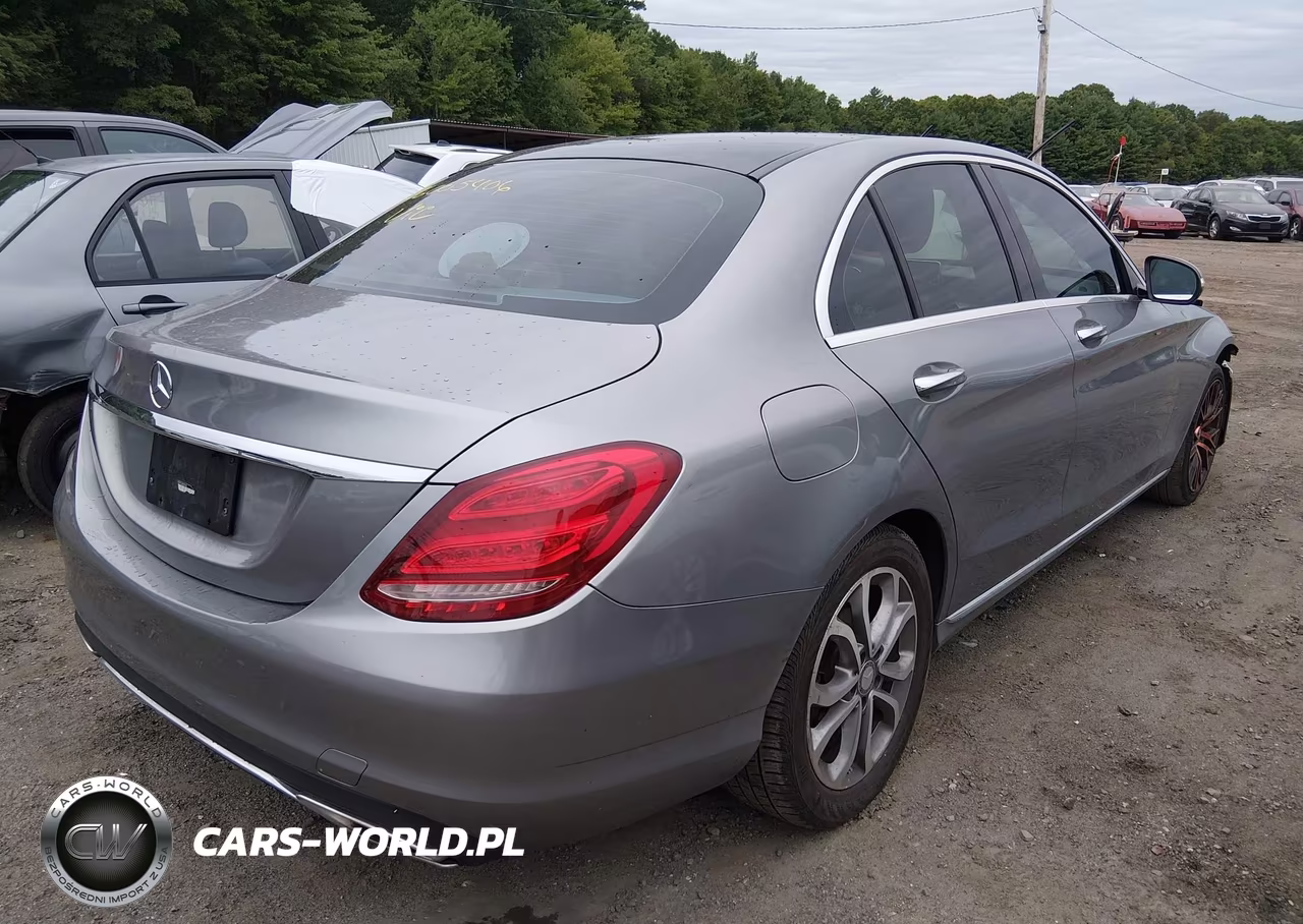 2015 Mercedes-Benz C 300 4Matic VIN:55SWF4KB7FU083062 - 4