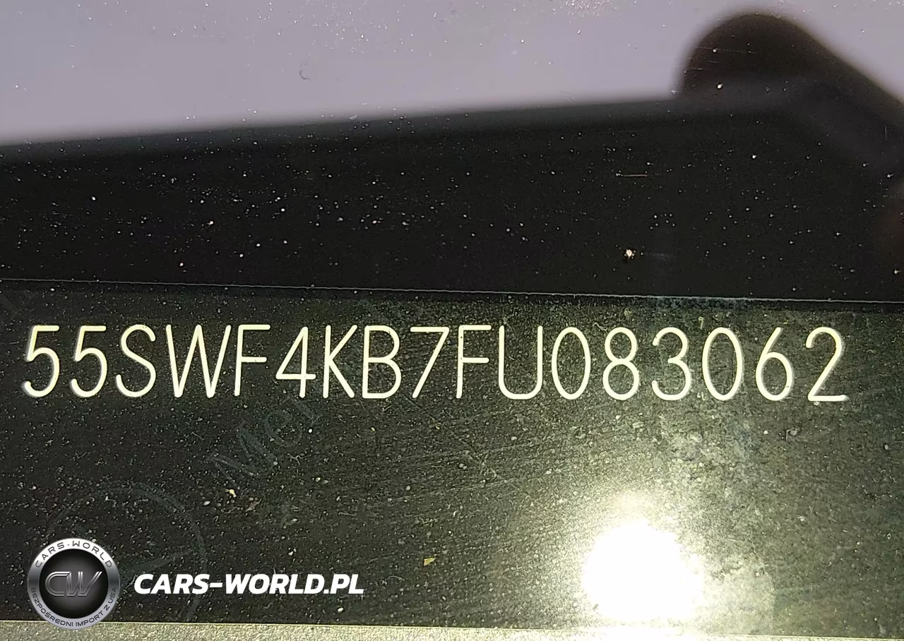 2015 Mercedes-Benz C 300 4Matic VIN:55SWF4KB7FU083062 - 9