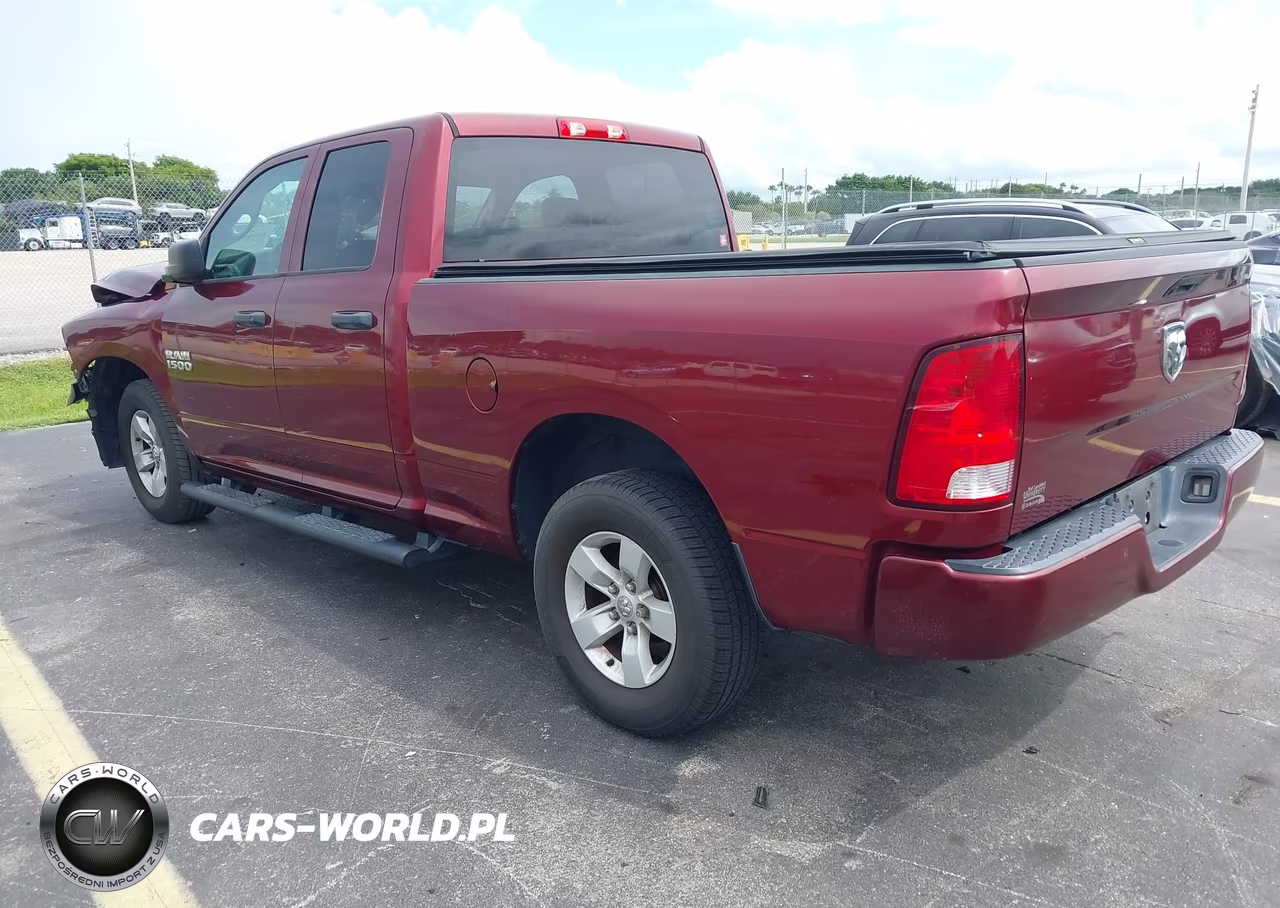 2018 Ram 1500 Express 4X2 6'4 Box VIN:1C6RR6FG7JS292943 - 3