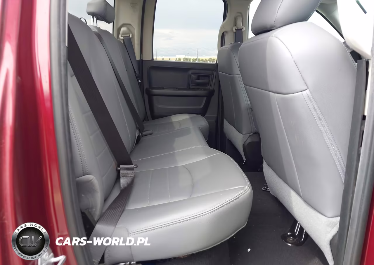 2018 Ram 1500 Express 4X2 6'4 Box VIN:1C6RR6FG7JS292943 - 8