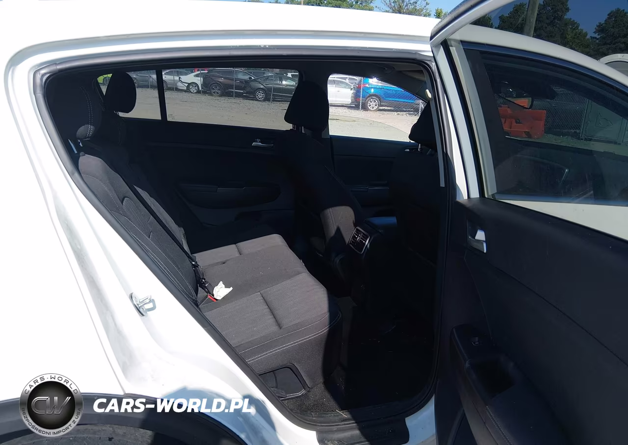 2020 Kia Sportage Lx VIN:KNDPMCAC3L7822722 - 8