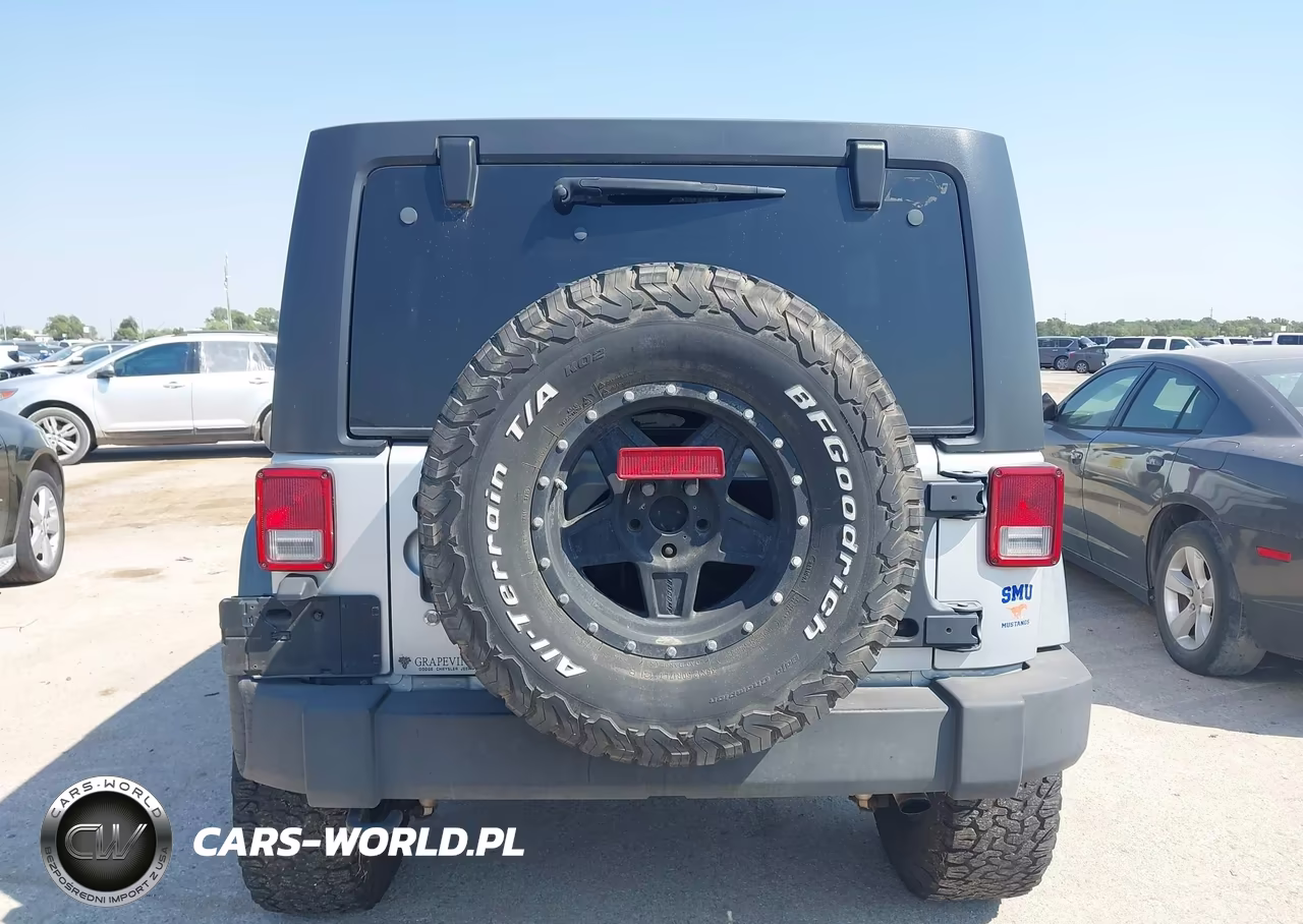 2011 Jeep Wrangler Unlimited Sport VIN:1J4BA3H14BL514594 - 16