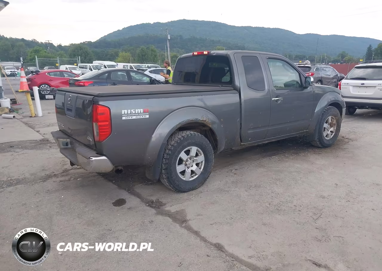 2005 Nissan Frontier Nismo Off Road VIN:1N6AD06WX5C454876 - 4