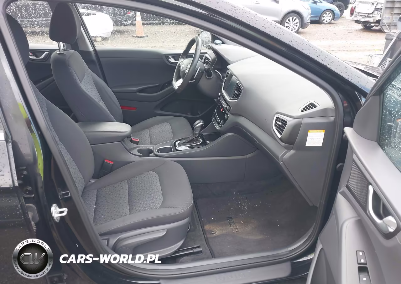 2018 Hyundai Ioniq Hybrid Sel VIN:KMHC75LC2JU092956 - 5