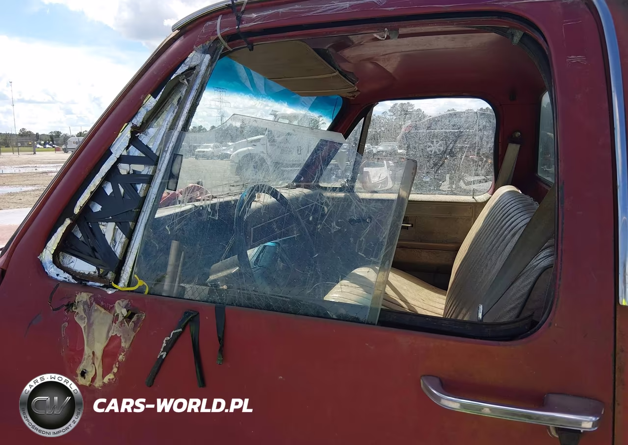 1985 Chevrolet C10 VIN:2GCDC14H9F1114090 - 13