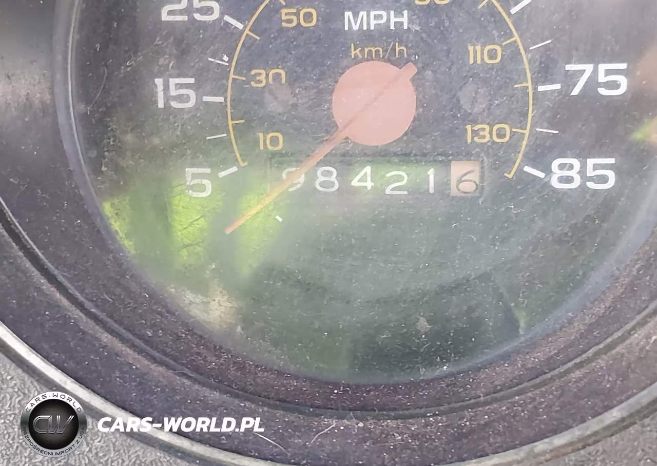 1985 Chevrolet C10 VIN:2GCDC14H9F1114090 - 16