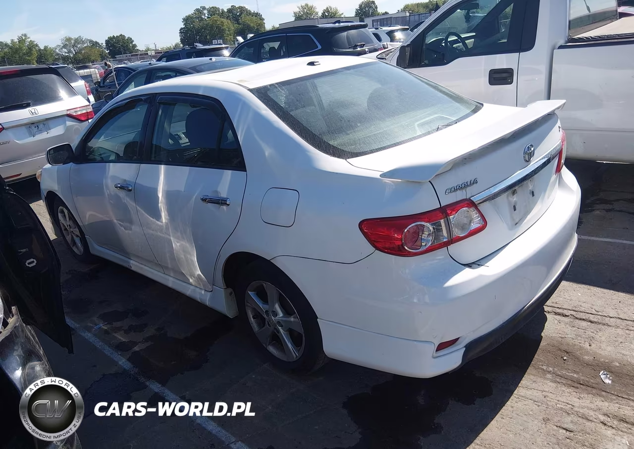 2011 Toyota Corolla S VIN:2T1BU4EE6BC575687 - 3