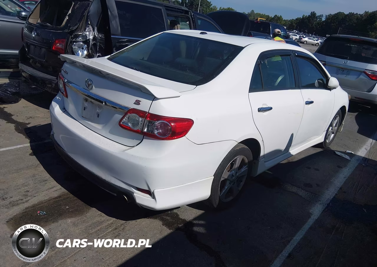 2011 Toyota Corolla S VIN:2T1BU4EE6BC575687 - 4