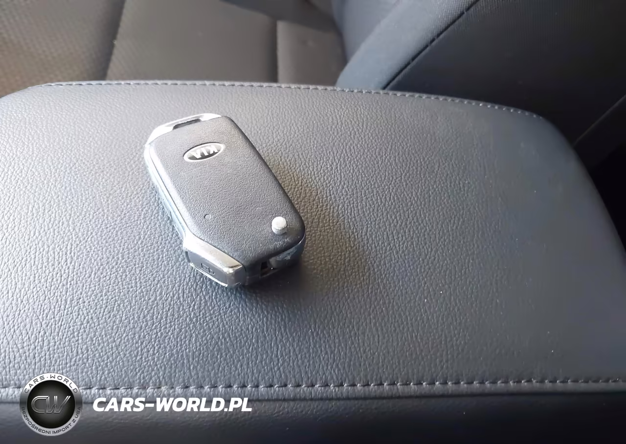 2020 Kia Soul Lx VIN:KNDJ23AU7L7703298 - 11