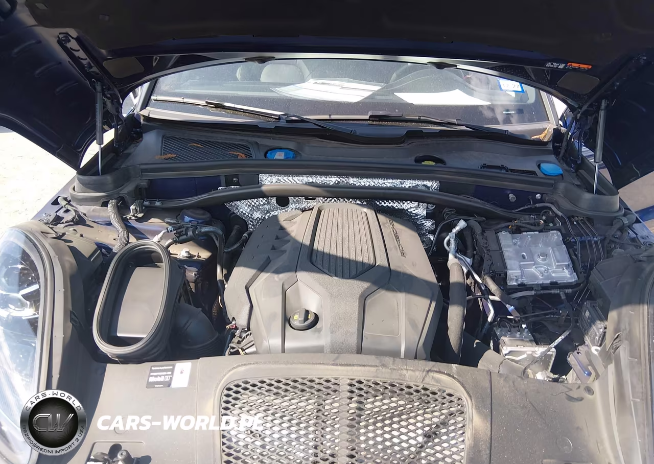 2025 Porsche Macan T VIN:WP1AA2A56SLB12759 - 10