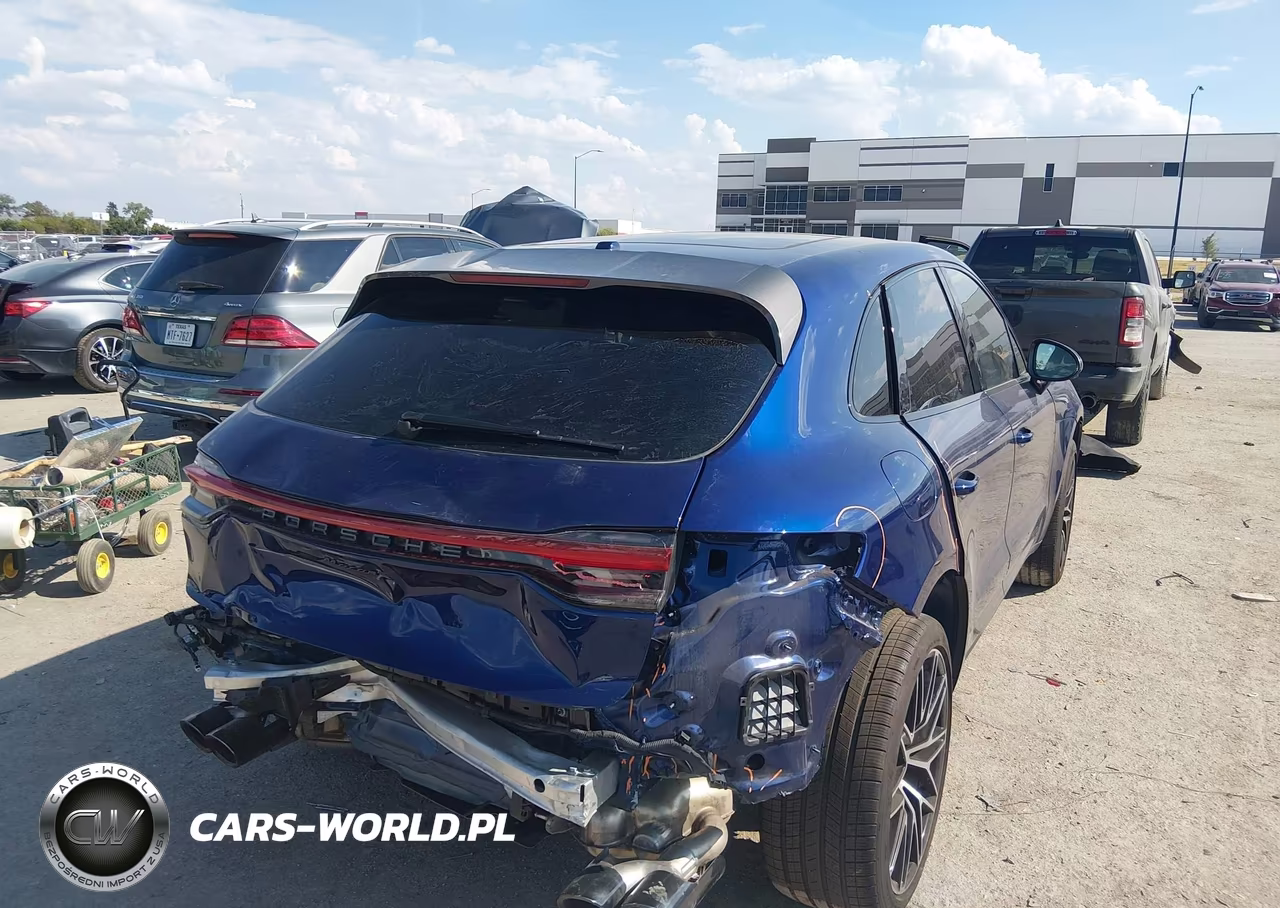 2025 Porsche Macan T VIN:WP1AA2A56SLB12759 - 4