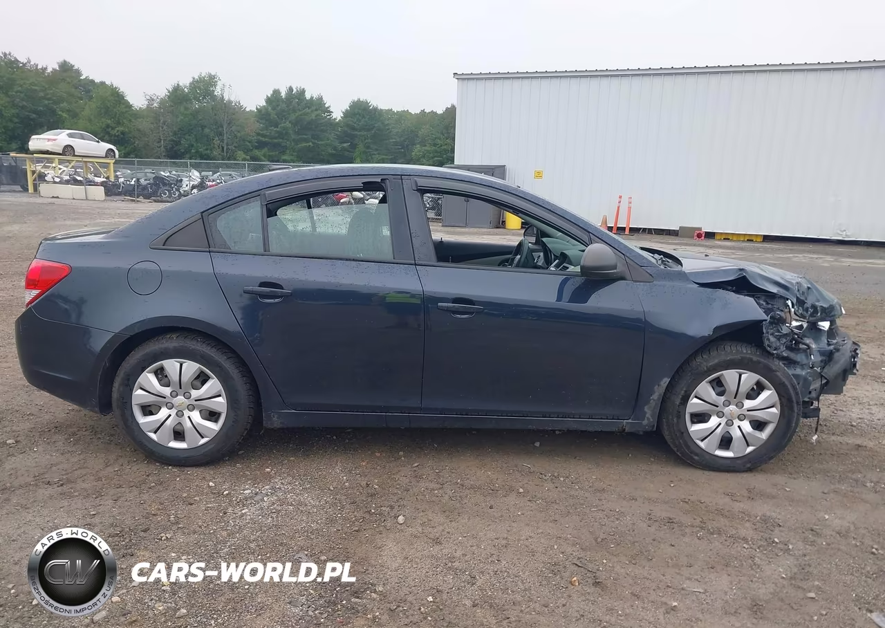 2014 Chevrolet Cruze Ls Auto VIN:1G1PA5SG7E7404701 - 14