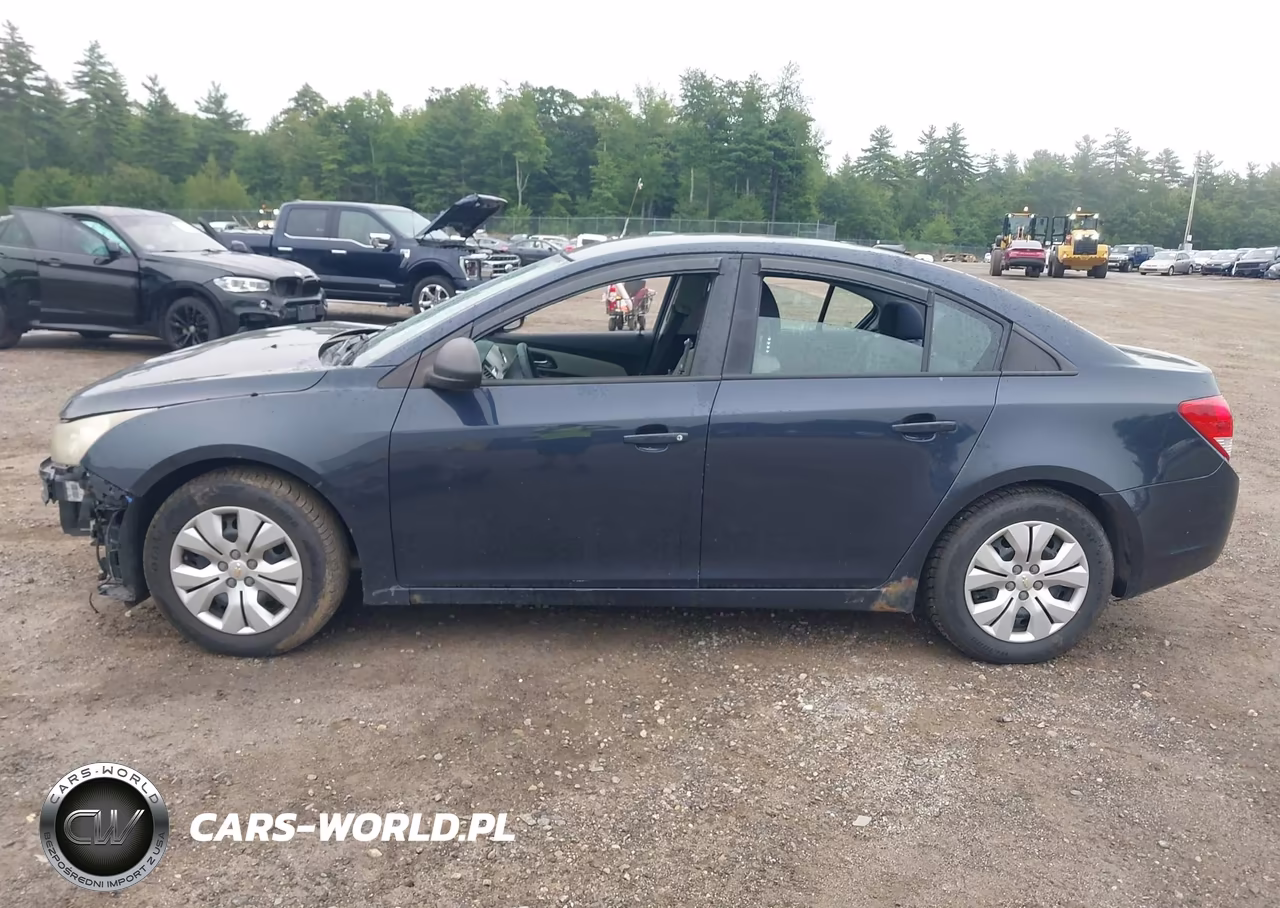 2014 Chevrolet Cruze Ls Auto VIN:1G1PA5SG7E7404701 - 15