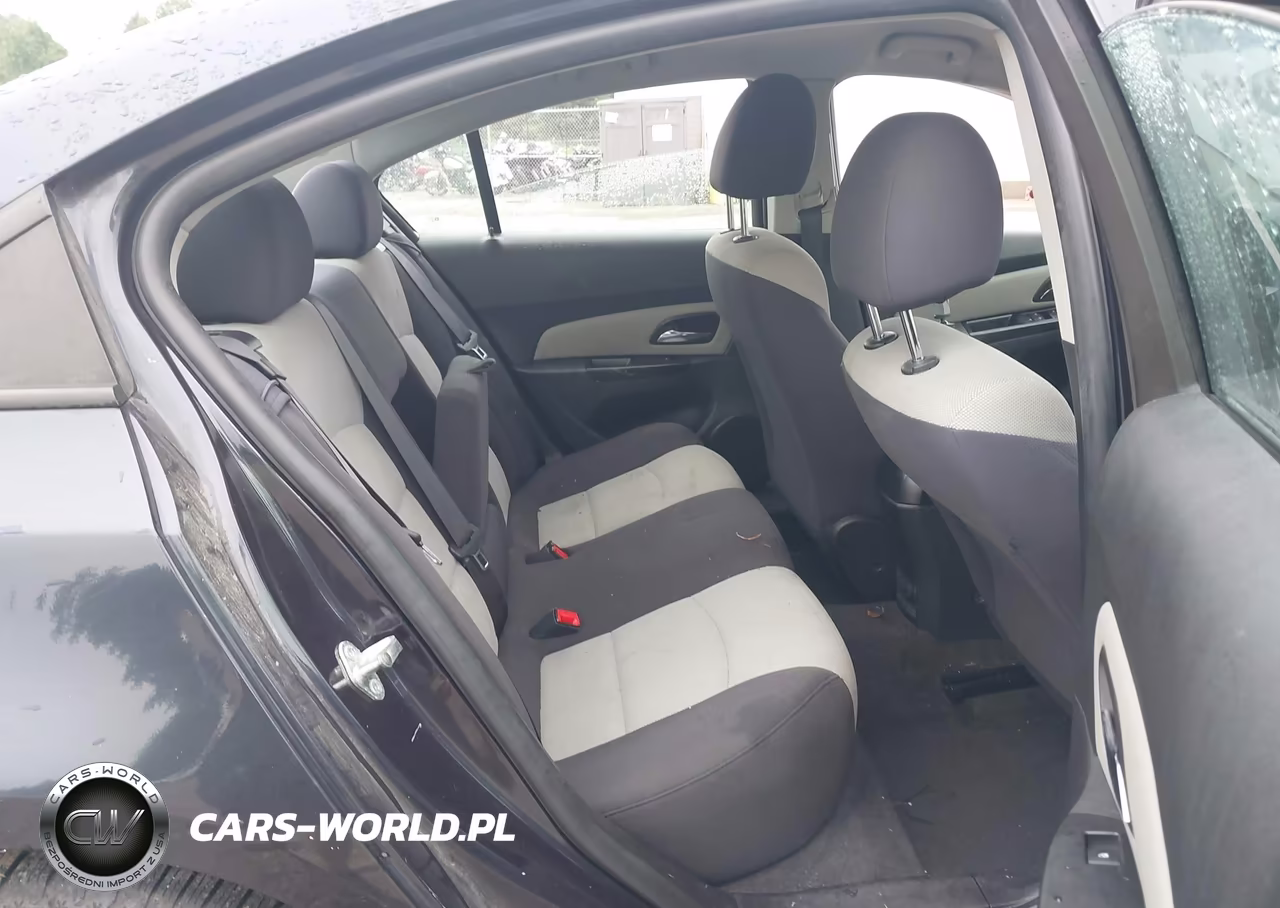 2014 Chevrolet Cruze Ls Auto VIN:1G1PA5SG7E7404701 - 8