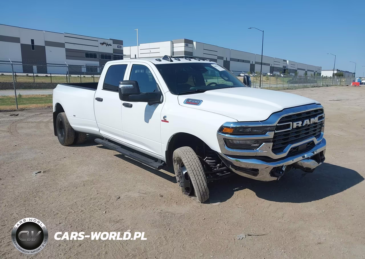 2026 Ram 3500 Tradesman 4X4 8' Box – zdjęcie 1 z 15