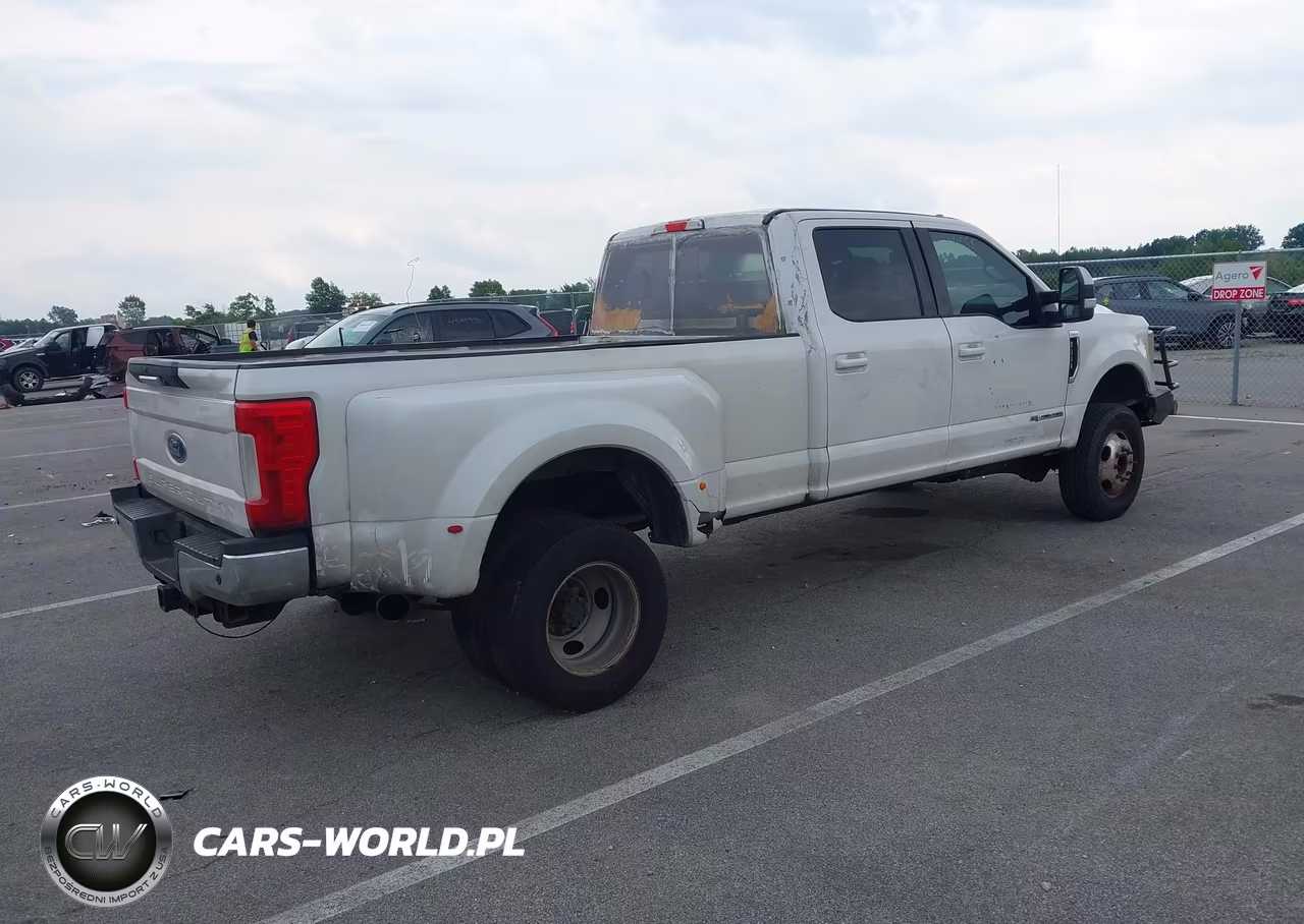 2017 Ford F-350 Lariat VIN:1FT8W3DT3HED17034 - 4