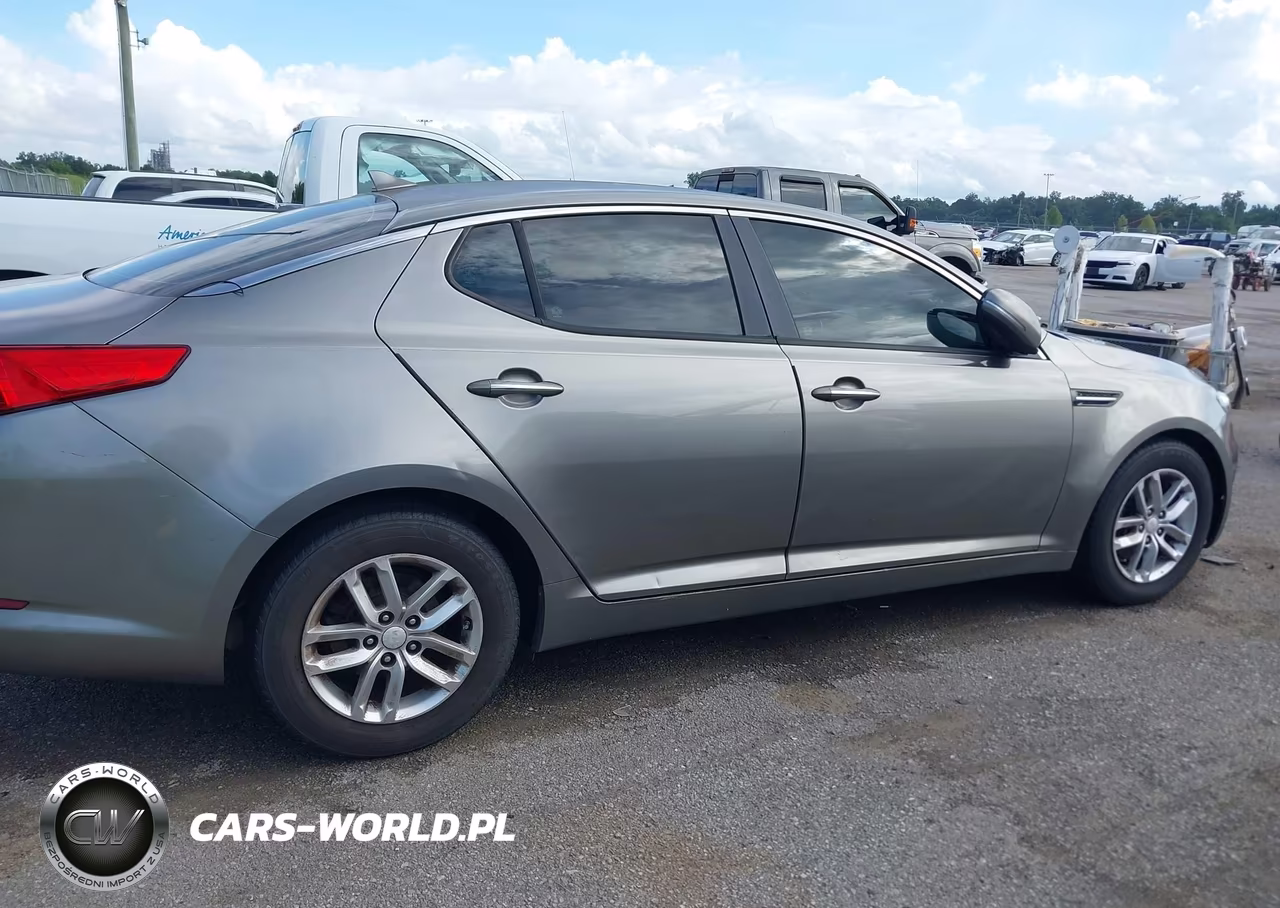 2013 Kia Optima Lx VIN:5XXGM4A70DG179862 - 13
