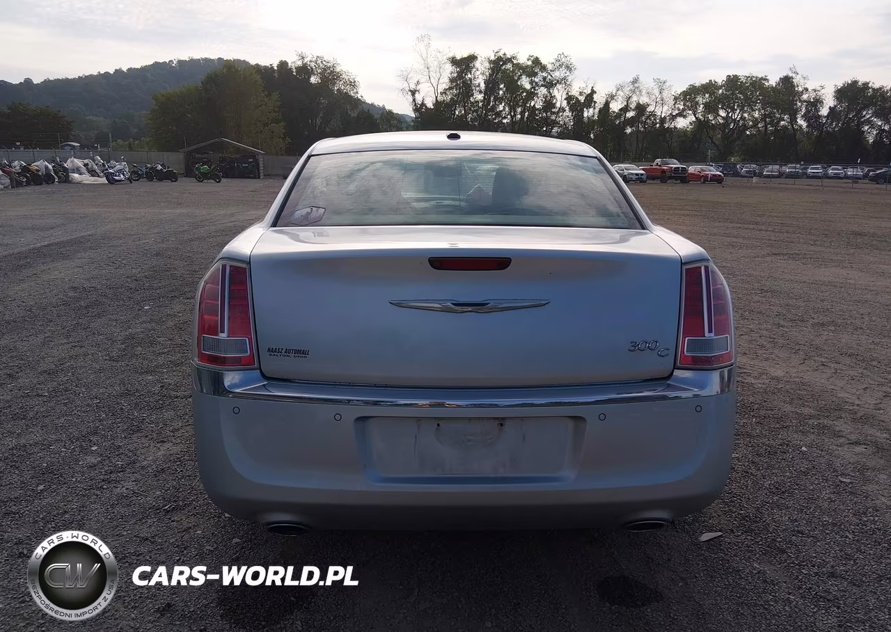 2013 Chrysler 300C VIN:2C3CCAEG4DH685366 - 17