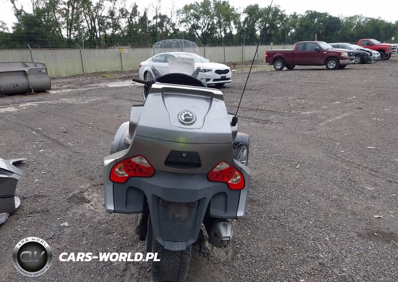 2012 Can-Am Spyder Roadster Rts VIN:2BXJBWC19CV001266 - 6