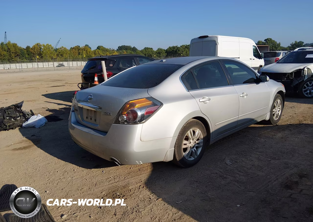 2011 Nissan Altima 2.5 S VIN:1N4AL2APXBN412165 - 4