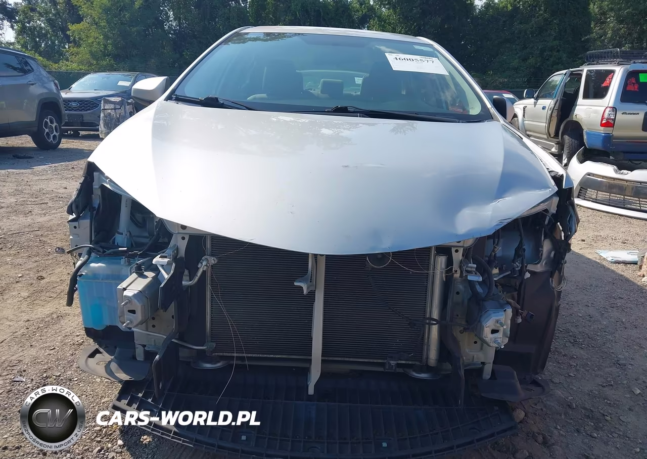 2015 Toyota Corolla Le VIN:2T1BURHE2FC292282 - 13