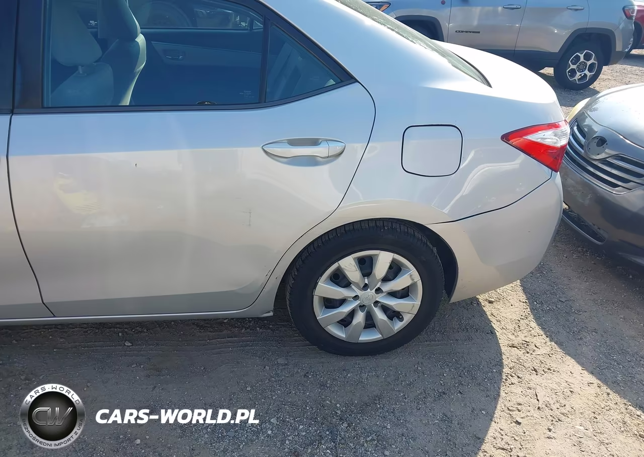 2015 Toyota Corolla Le VIN:2T1BURHE2FC292282 - 18