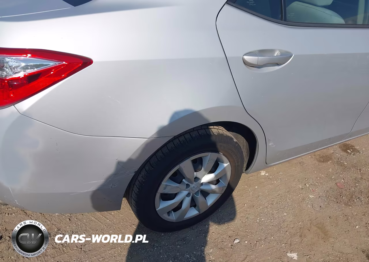 2015 Toyota Corolla Le VIN:2T1BURHE2FC292282 - 19