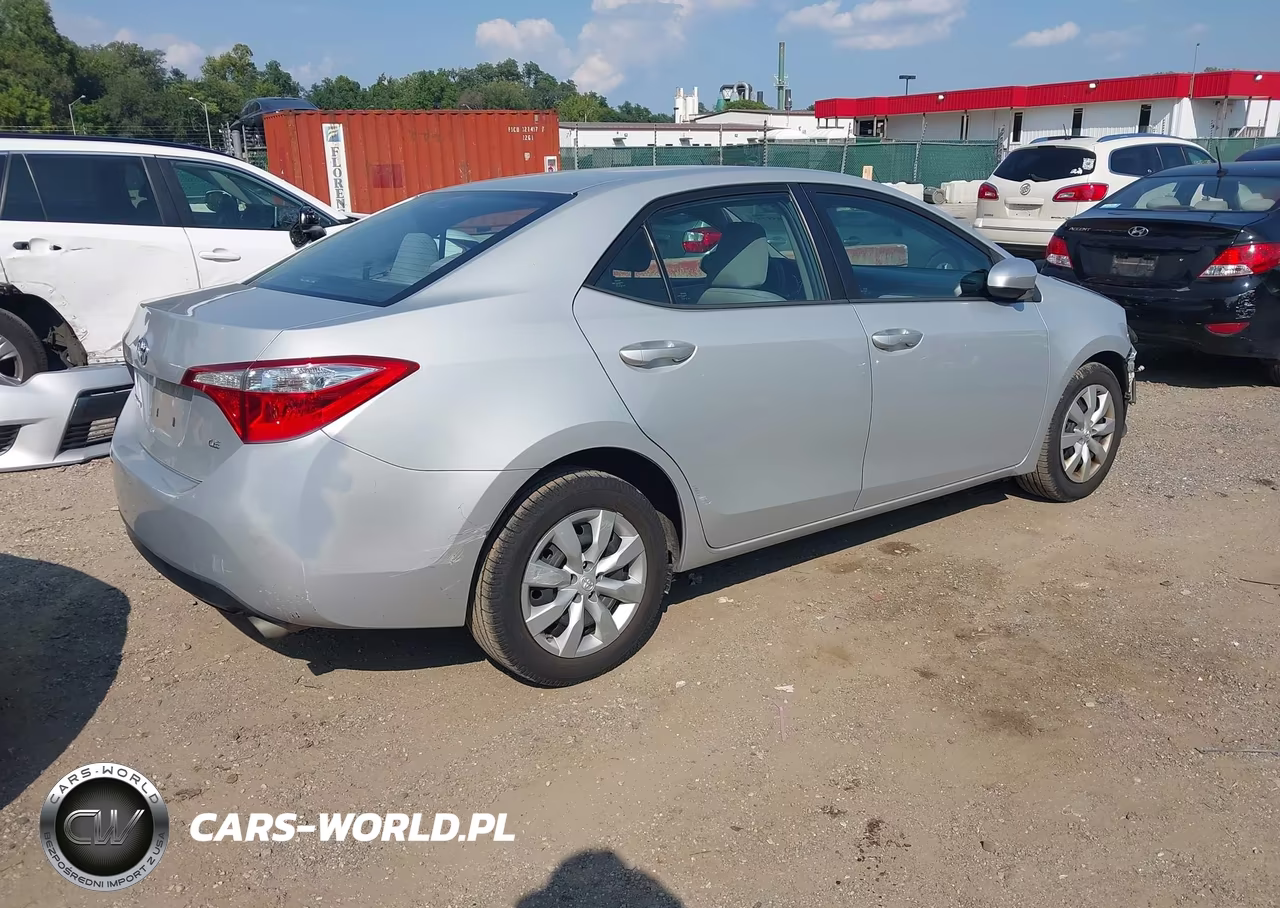 2015 Toyota Corolla Le VIN:2T1BURHE2FC292282 - 4