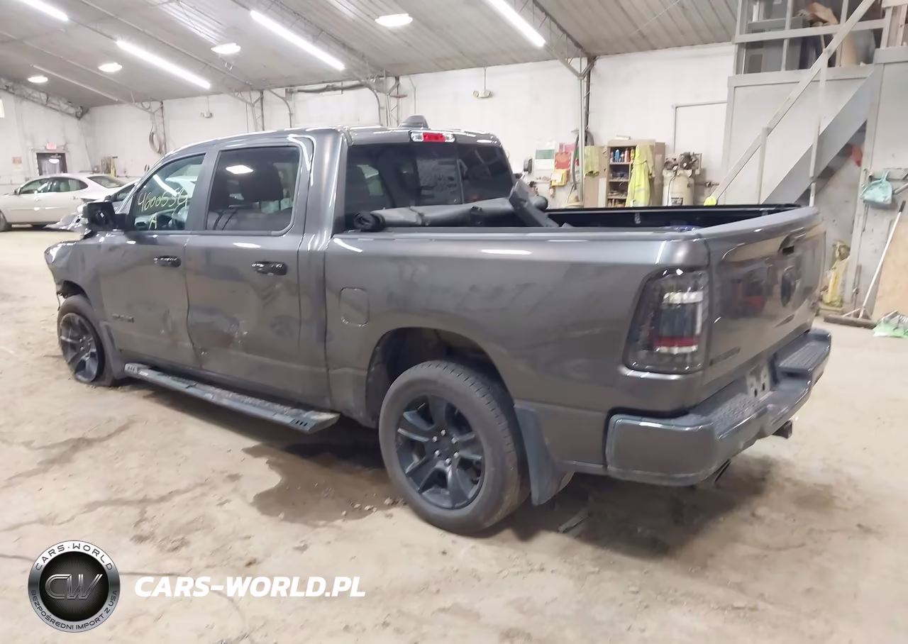 2024 Ram 1500 VIN:1C6SRFFT1RN115880 - 3