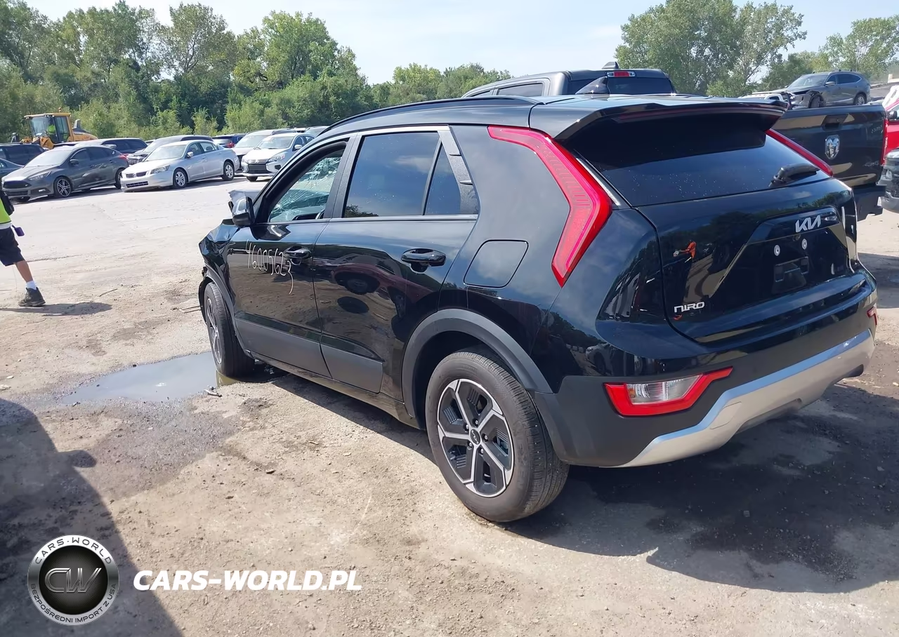 2025 Kia Niro Ex VIN:KNDCR3LE5S5303275 - 3