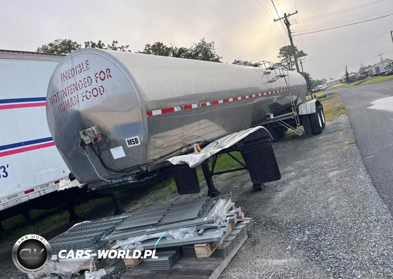 1984 Walker Tanker VIN:1W9S82022E1027056 - 2