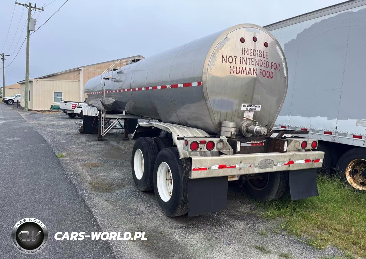 1984 Walker Tanker VIN:1W9S82022E1027056 - 3