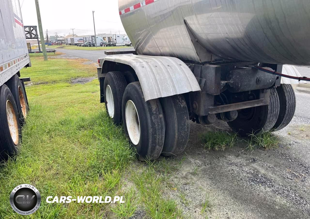 1984 Walker Tanker VIN:1W9S82022E1027056 - 8