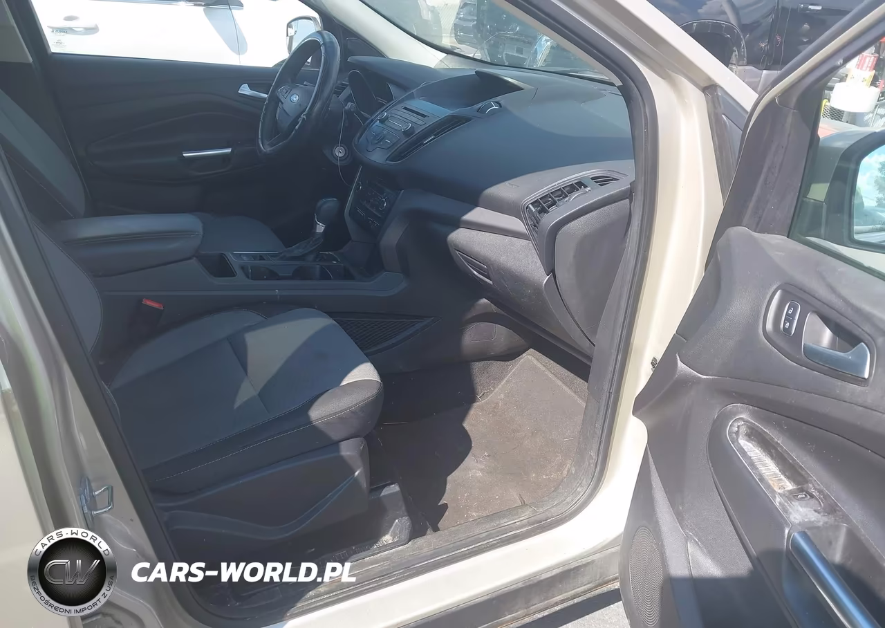 2017 Ford Escape Se VIN:1FMCU0GD7HUD50512 - 5