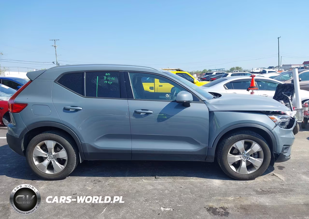 2022 Volvo Xc40 T5 Momentum VIN:YV4162UK0N2763008 - 13