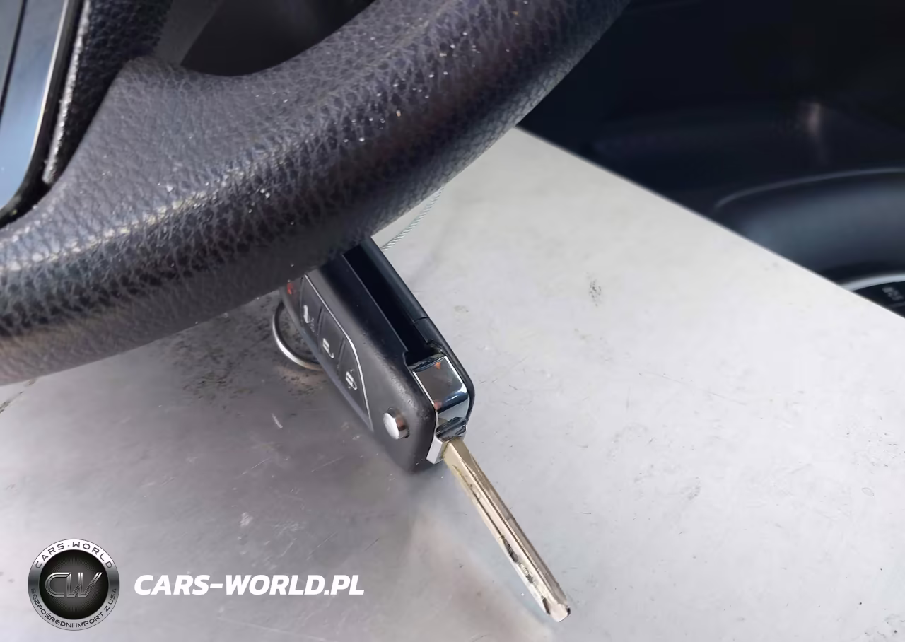 2020 Toyota Corolla Le VIN:JTDEPRAE6LJ060492 - 11
