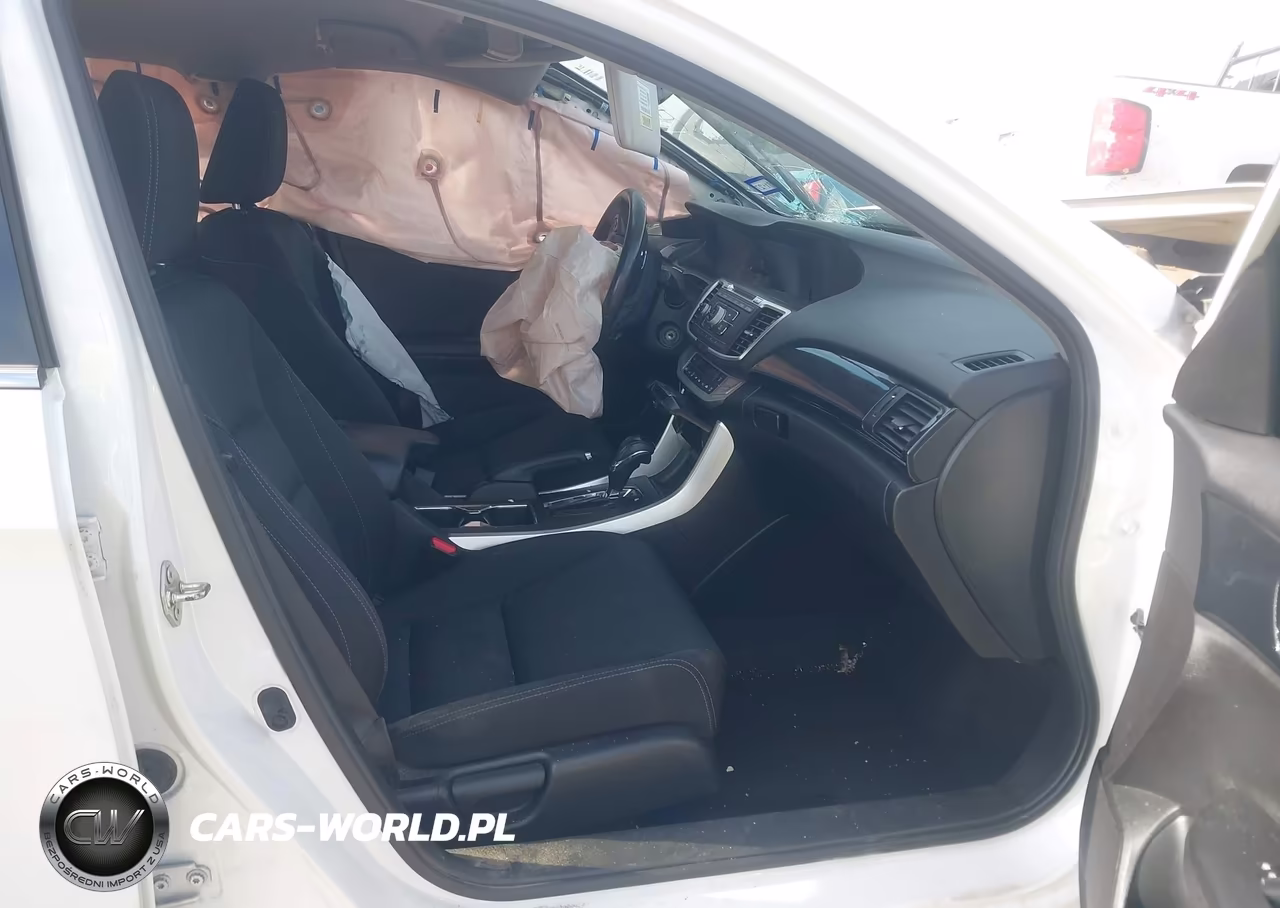 2015 Honda Accord Sport VIN:1HGCR2F5XFA155516 - 5