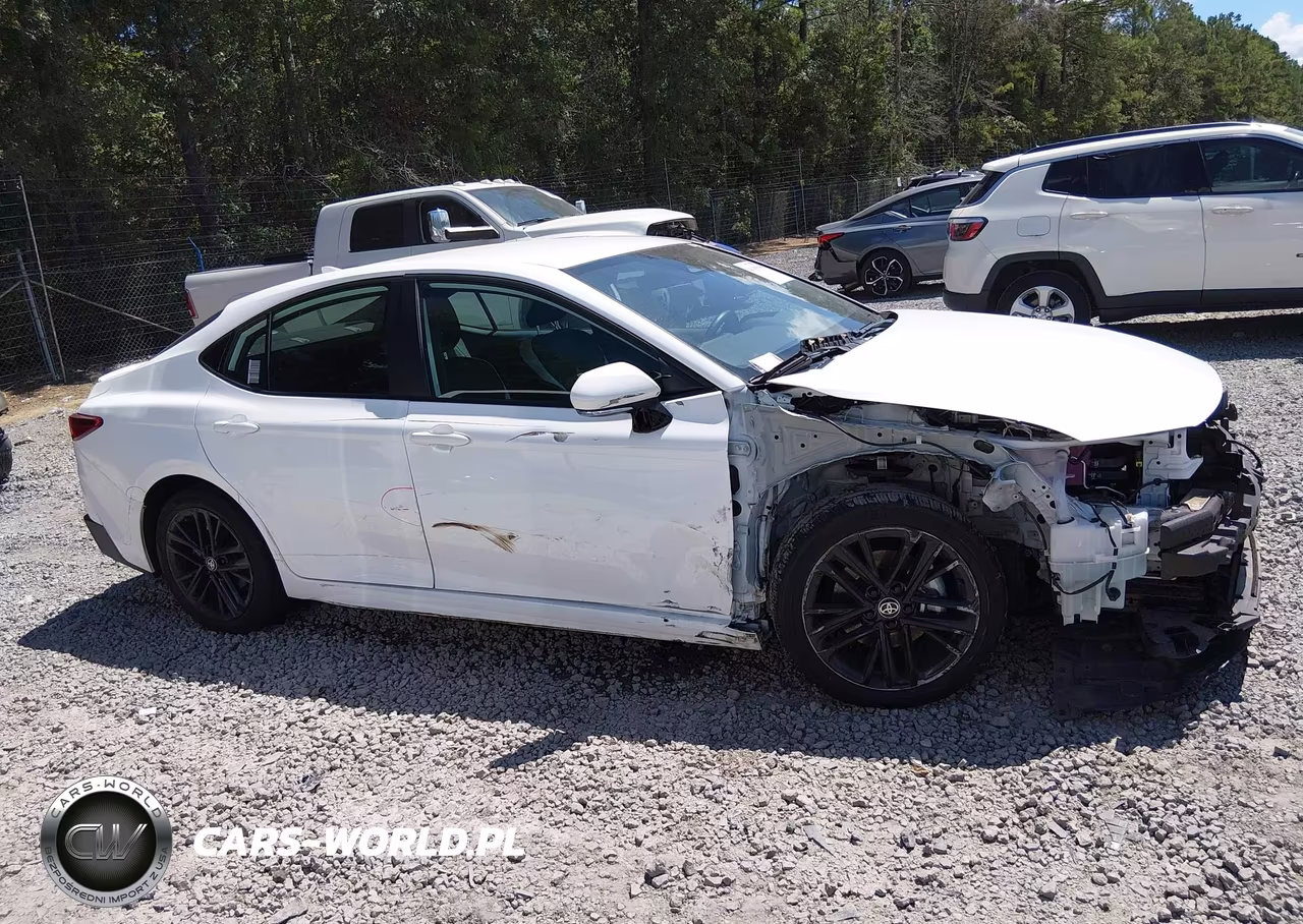2025 Toyota Camry Se VIN:4T1DAACKXSU079041 - 14