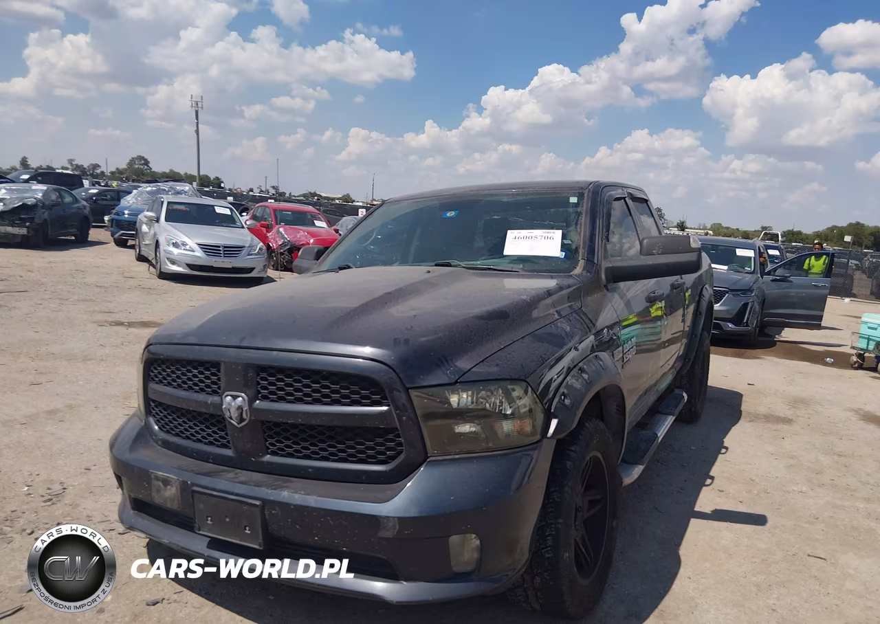 2019 Ram 1500 Classic Express 4X4 6'4 Box VIN:1C6RR7FT2KS619771 - 2