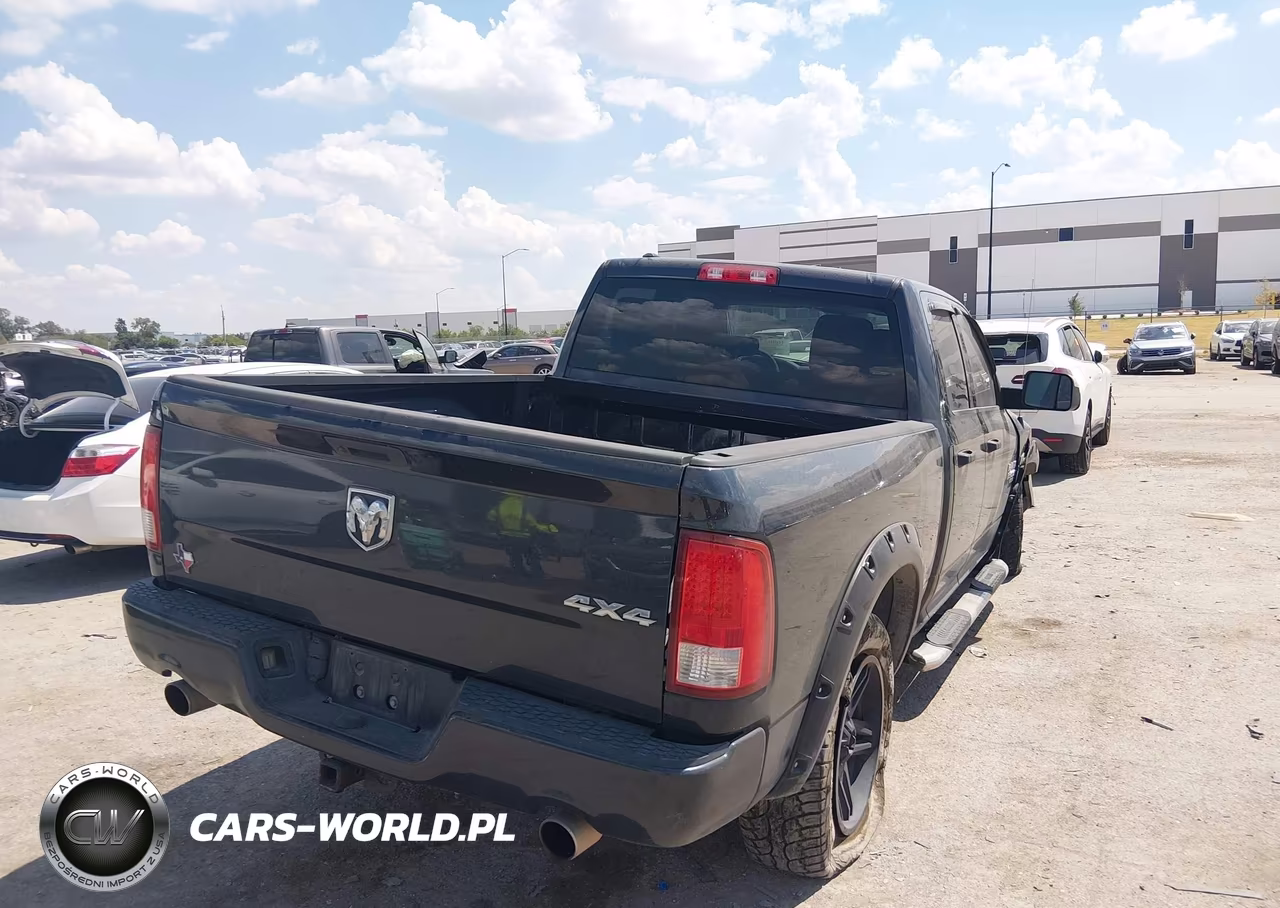 2019 Ram 1500 Classic Express 4X4 6'4 Box VIN:1C6RR7FT2KS619771 - 4