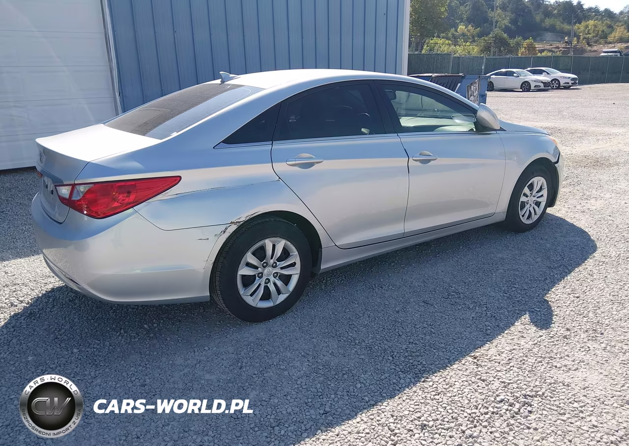 2013 Hyundai Sonata Gls VIN:5NPEB4AC9DH551309 - 4
