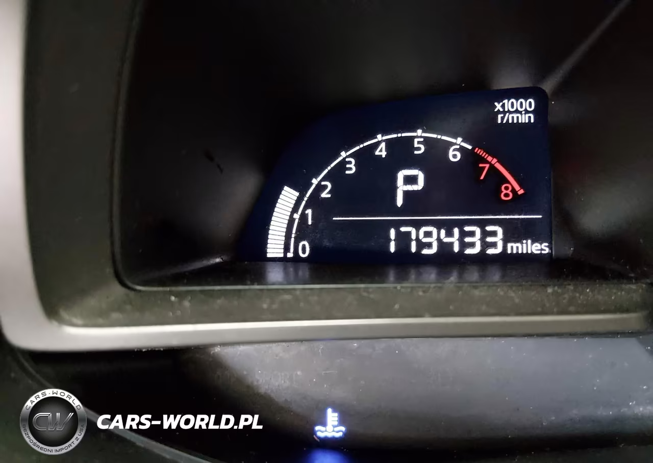 2018 Mazda Mazda3 Sport VIN:3MZBN1U77JM207441 - 16