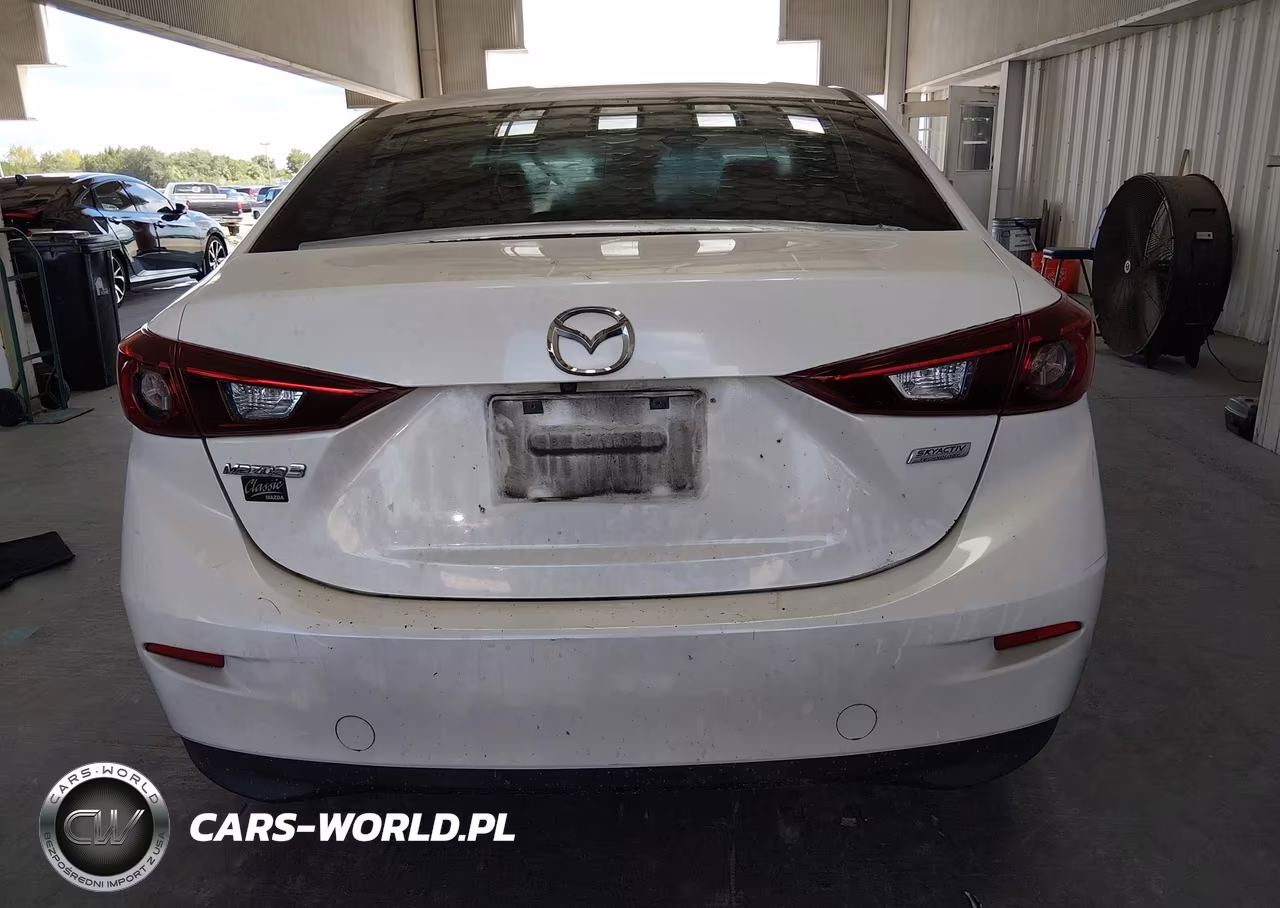 2018 Mazda Mazda3 Sport VIN:3MZBN1U77JM207441 - 17